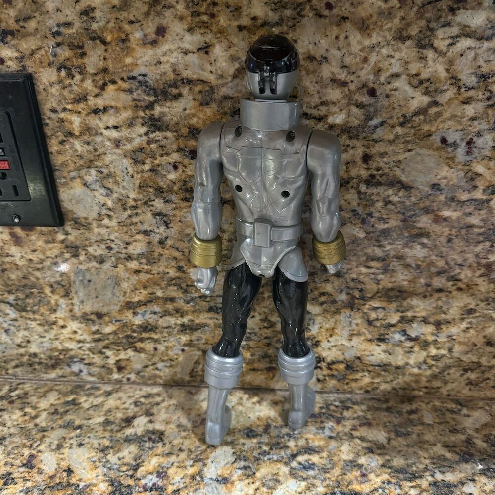 Power Rangers Super Megaforce 12" Silver Ranger Action Figure Bandai - Picture 3 of 11